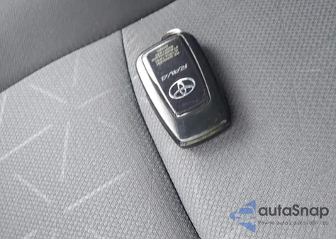 2019 Toyota Rav4 Xle from USA, damaged, VIN 2T3P1RFV1KW031016